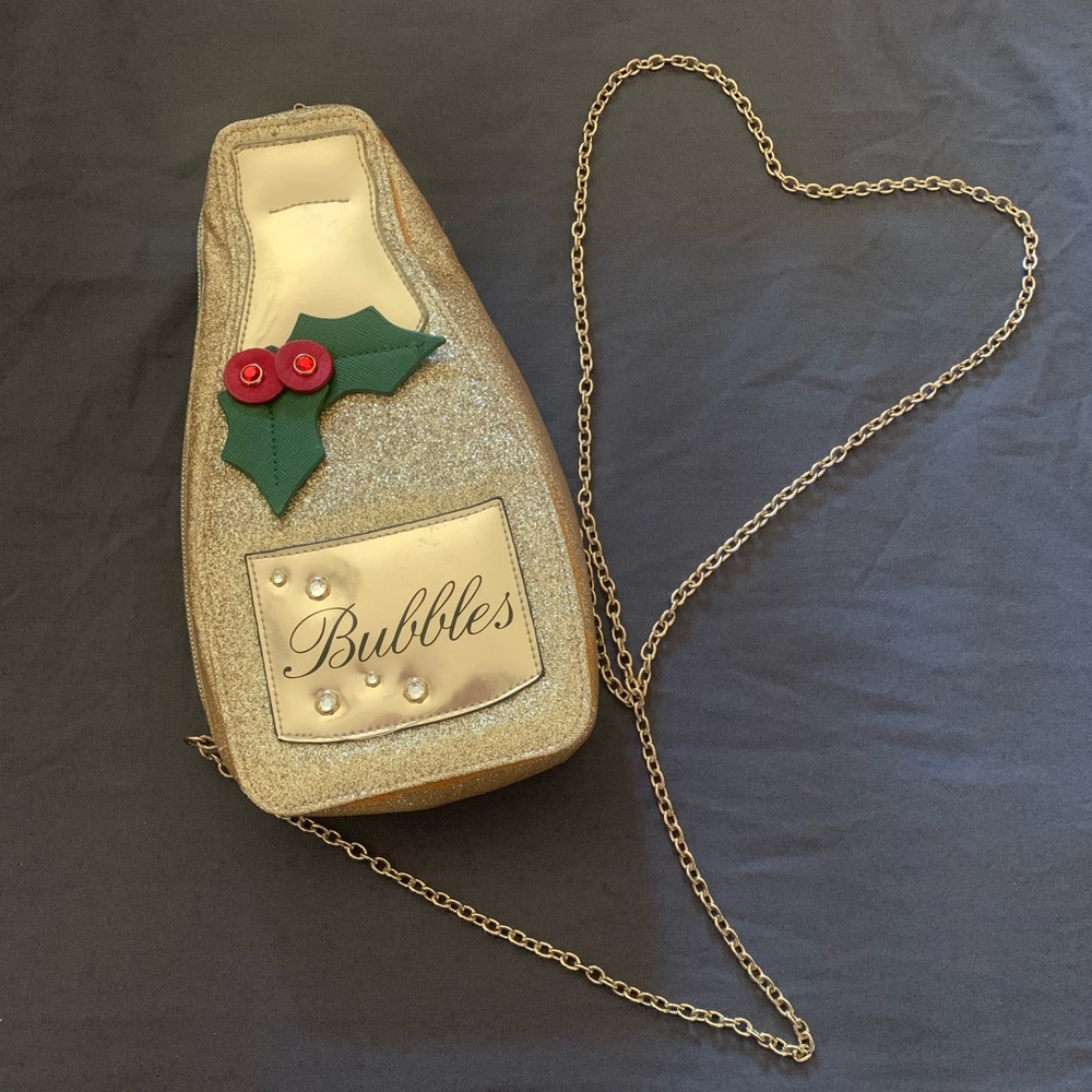 EUC Gold Bubbles purse